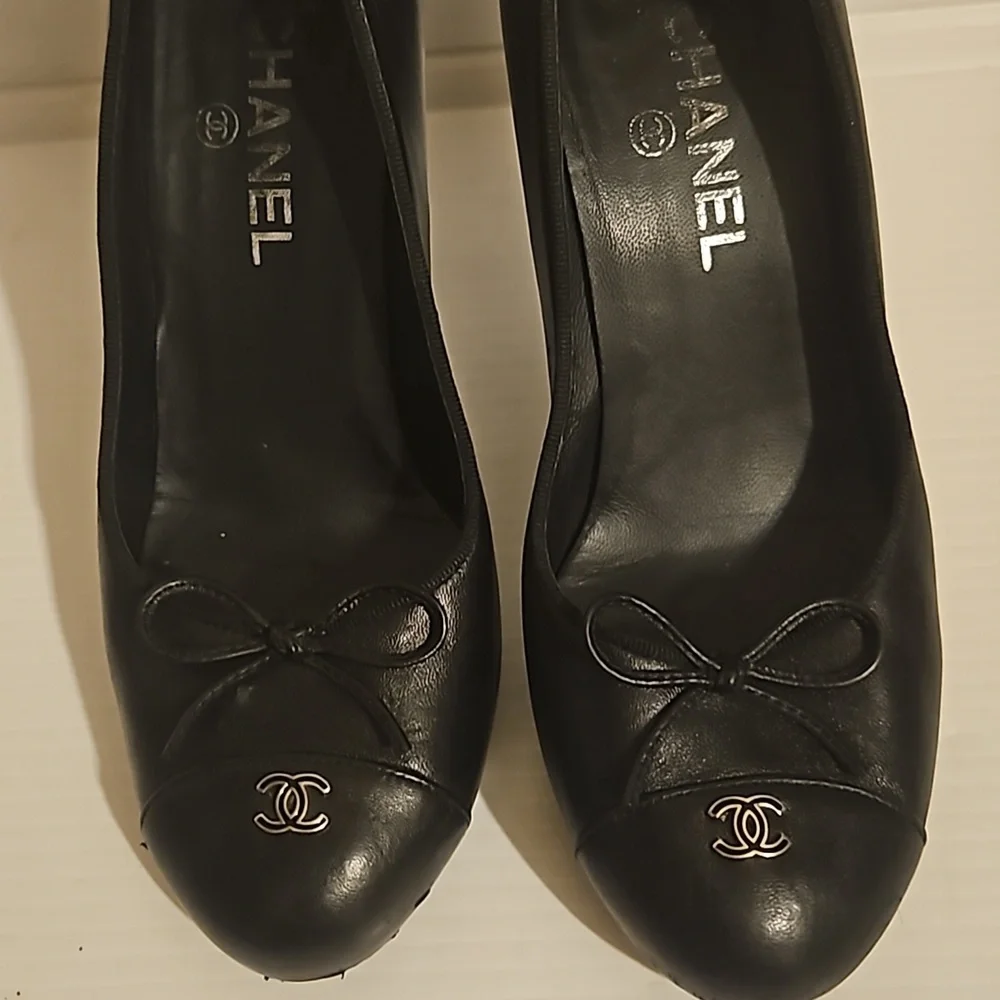 Chanel Black Leather Pumps Heels with Bow size 39 - Picture 2 of 15